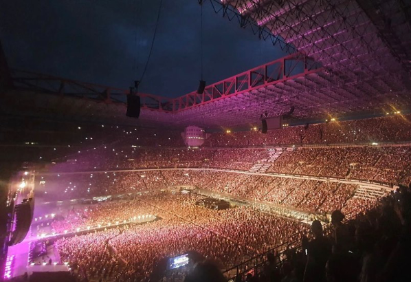 F2629362-EEF7-45AA-8959-B1BD171D77A0