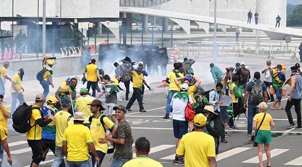 brasil-bolsonarstas-8ene2023-03-597x330