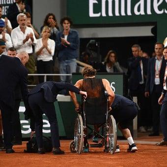 CA85EE94-352A-4038-BE34-E1A5F50EB51C