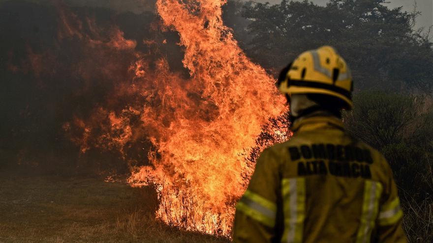 C8797194-B969-4FCE-8EC4-1944F96BB277