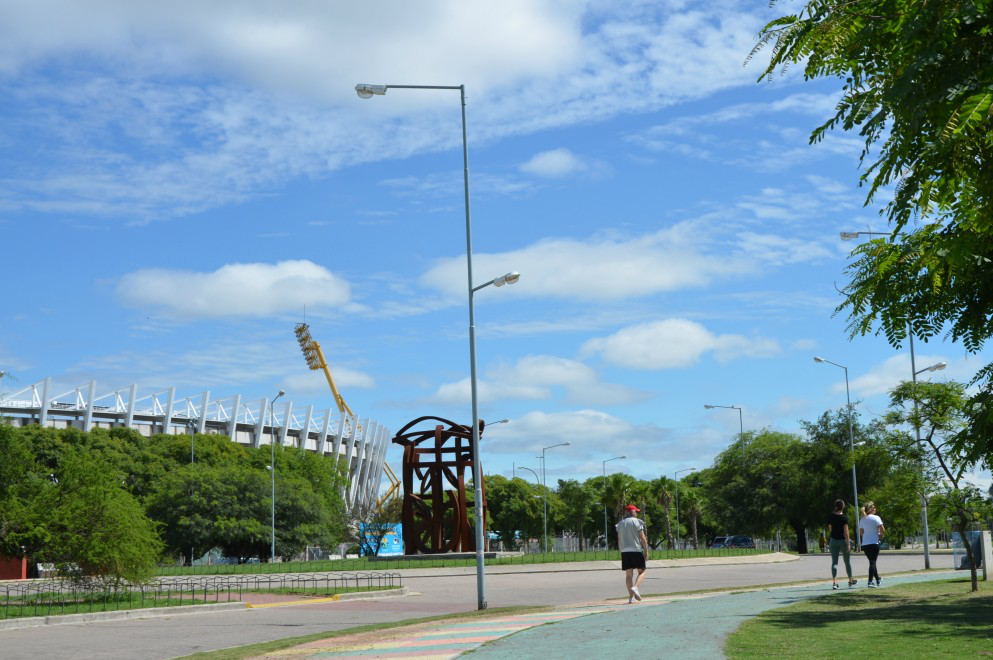 8EEE8597-A015-406E-991B-F8224E159783