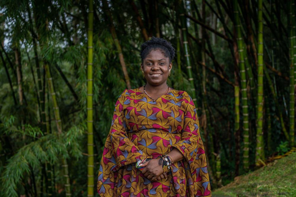 C24D9833-FD37-4AA0-8F8D-B3230D8F2145