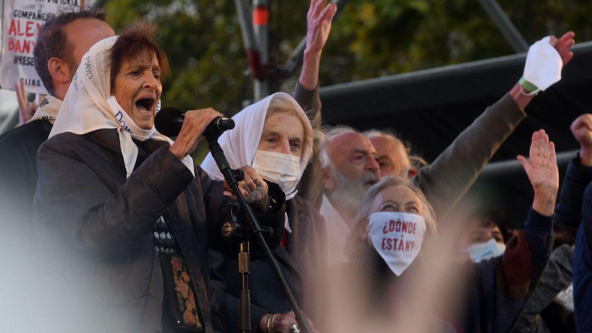 72E80A22-8BA7-4F98-928E-4DA258022654