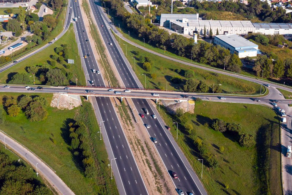 3AA06F99-43B7-4475-9CD8-CB80B21718D2