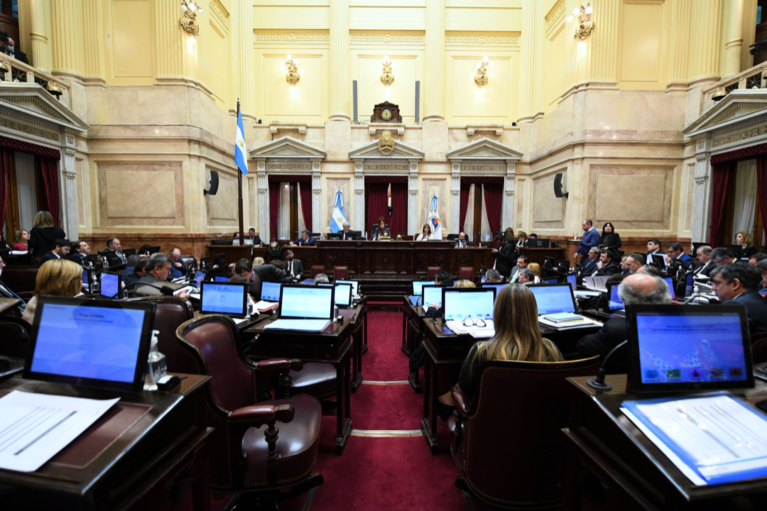 BF536652-33EB-464C-924B-68032C0589C4