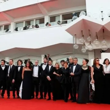 29D16B61-7B61-4821-AF9A-575A91A52681