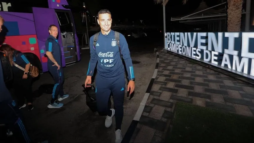 5C69ADB0-7AE6-4B20-9D86-F0423608CB65