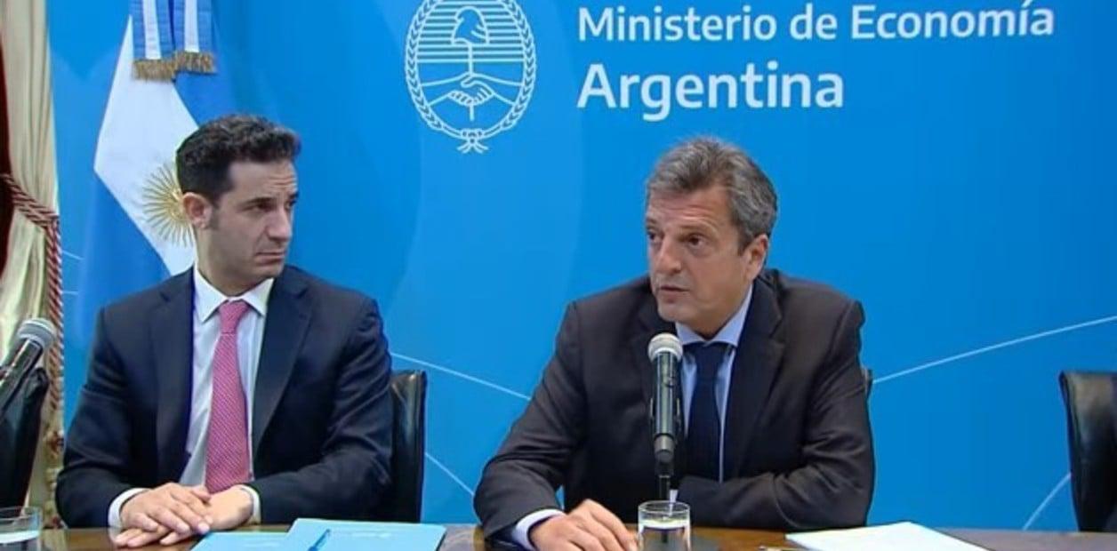 2EBA053F-0C76-4D80-8826-BDD649988FAD