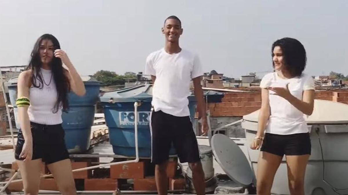 162DA525-508E-4EB0-A4AC-67650799003B