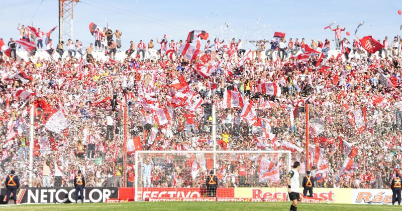 AF744689-FA66-404B-8AC2-EE9FE5ED5CA1
